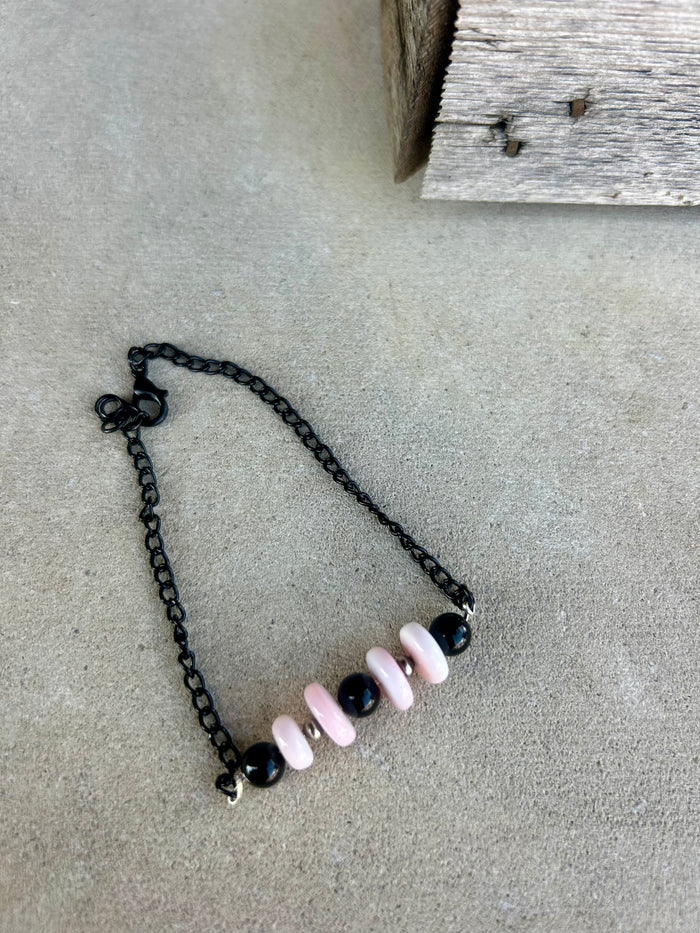 Black onyx and pink conch with 3mm bracelet