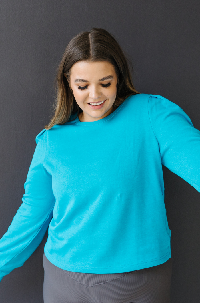 Elegant Pullover in Bright Blue