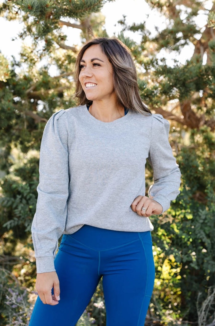 Elegant Pullover in Heather Grey