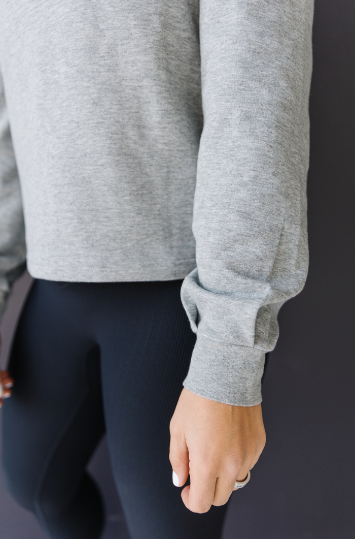 Elegant Pullover in Heather Grey