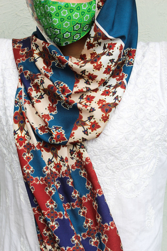 Leila Scarf