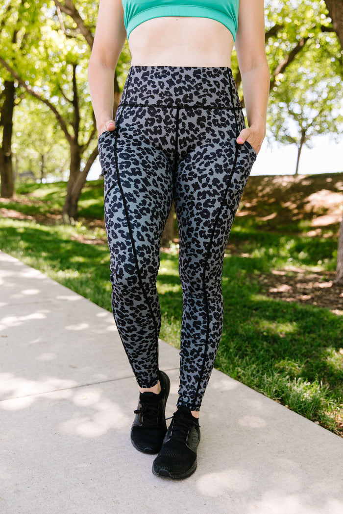 Lisa is wearing a size Small.