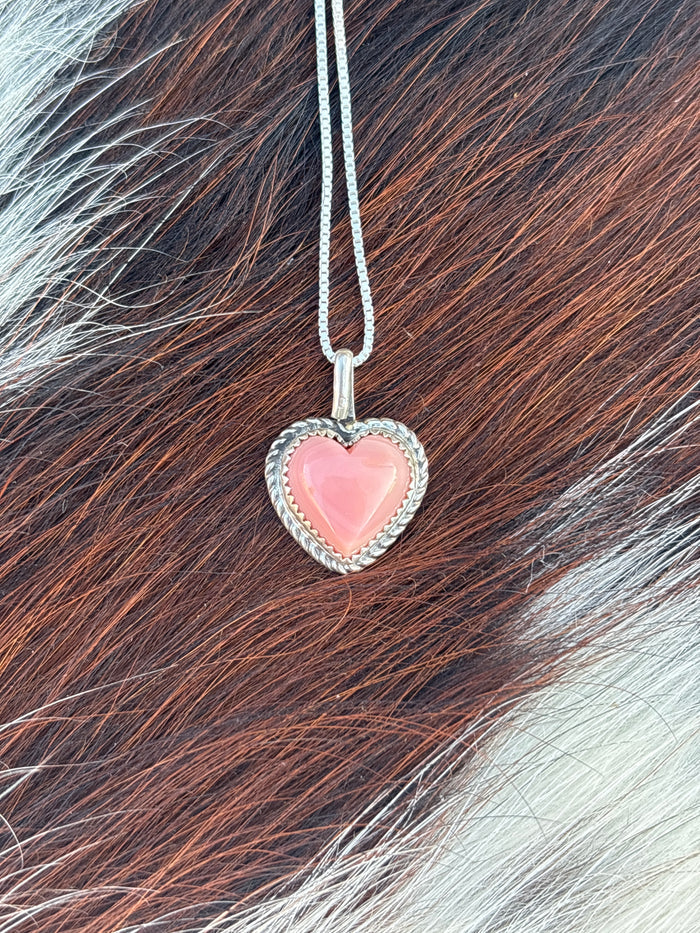 Native American, Hand-Made, Pink Conch & Sterling Silver Necklace