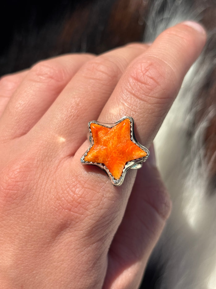 Native American, Hand-Made, Spiny Oyster & Sterling Silver Ring