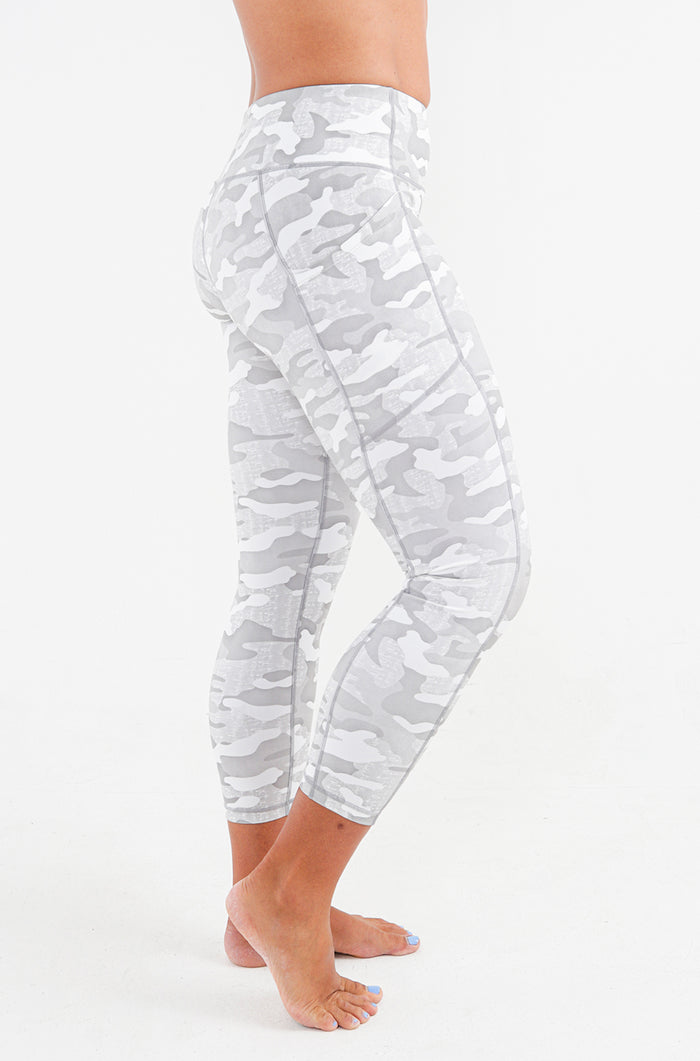 Oliva is a size 8-10 wearing a size Medium.